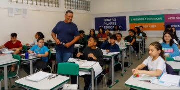 O candidato deverá escolher qual a sua disciplina de atuação, sendo possível se inscrever em uma ou duas disciplinas, desde que sejam em horários distintos. (Divulgação/Governo do Estado de São Pualo)