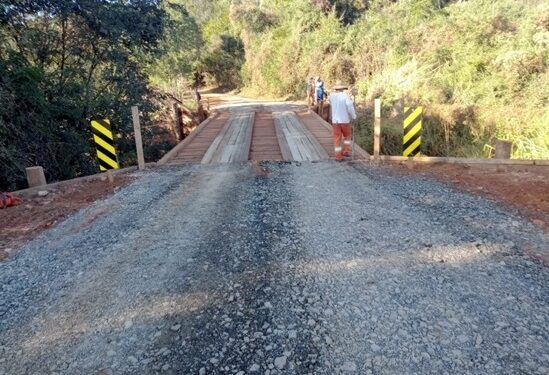 Com as ligações, a administração garantiu o deslocamento das famílias aos postos de saúde, às escolas, além garantir a saída dos produtos agrícolas e a chegada de insumos e técnicos. (Divulgação)