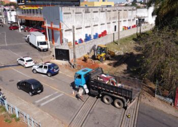Operação prendeu pessoas e encaminhou frequentadores da “Cracolândia” para centros de acolhimento. (William Furtado)