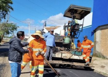 O prefeito Jeferson Brun visitou o Jardim Monte Santo. (Divulgação)
