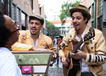 A Cia. Teatro InComum tem seu início em 2018 com o nascimento do espetáculo “Ikarus” que foi contemplado pelo Programa de Ação Cultura do Governo do Estado de São Paulo (ProAC) com direção de Andrea Macera e texto de Ana Roxo. Fundada pelo ator, escritor e músico Yuri de Francco. (Divulgação)