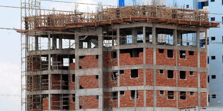 Para os apartamentos, a faixa de preço preferida dos compradores ficou em até R$ 250 mil, para imóveis de 2 dormitórios e área útil de 1 até 50 m². (Antônio Cruz/Agência Brasil)