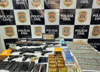 Polícia Civil de Itapetininga apreende armas, joias, dinheiro e drogas em SP e RJ