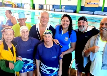 Com o incentivo dos familiares e amigos, os nadadores itapetininganos conquistaram medalhas que na somatória alcançaram 54 pontos e colocaram a cidade em evidência na modalidade. (Divulgação)