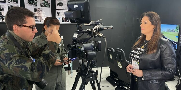 A deputada Simone Marquetto é jornalista, relações públicas e professora universitária. (Divulgação)