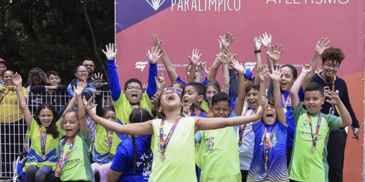 A equipe Paralimpica de Itapetininga conta com o apoio da Prefeitura de Itapetininga , por meio da Secretaria da Esporte, Lazer e Juvuntude pela Subsecretaria Municipal de Defesa dos Direitos da Pessoa com Deficiência e do CEPREVI - Centro de Pesquisa e Reabilitação Visual de Itapetininga. (Comitê Paralímpico Brasileiro)