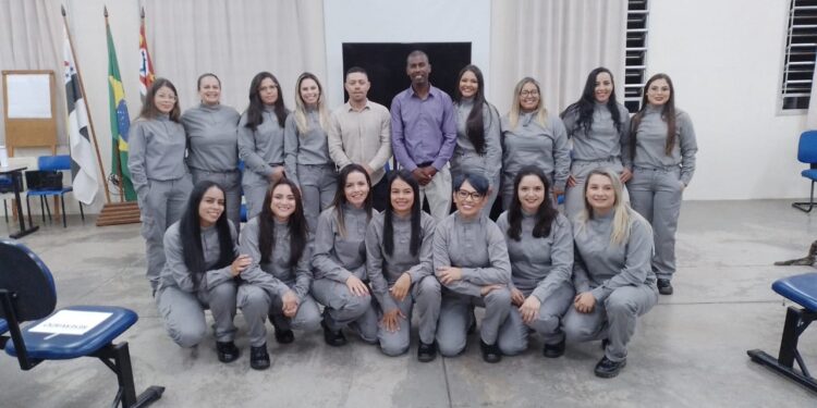 A ação capacitou 16 novas eletricistas mulheres que buscam qualificação técnica para trabalhar no setor elétrico, em áreas como: construção civil, indústria, comércio e serviços, promovendo a inclusão feminina em um segmento, predominantemente masculino. (Divulgação)