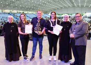 A deputada federal Simone Marquetto (MDB-SP), convidada ao evento, fez o anúncio da indicação de R$ 1 milhão em emenda parlamentar, para obras sociais da comunidade que beneficiam famílias de todo o Brasil. (Divulgação)