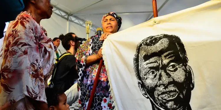 O Dia Nacional da Consciência Negra é comemorado em 20 de novembro, dia da morte de Zumbi dos Palmares, e reivindica essa figura histórica como símbolo de resistência. (Rovena Rosa/ Agência Brasil)
