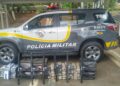 Foram apreendidos seis fuzis, além de cocaína e maconha. (Divulgação/ Polícia Militar Rodoviária)