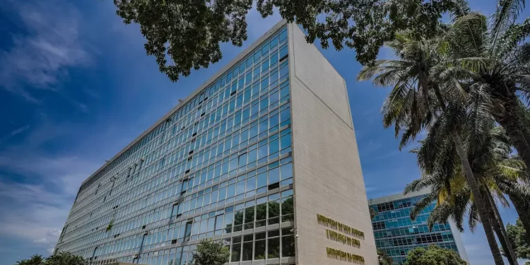 O certame vai selecionar, de uma só vez, 6.640 candidatos para lotação em 21 órgãos públicos federais. (Agência Brasil)