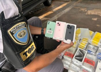 PM Rodoviária prende homem com mais de 550 celulares sem nota fiscal em Quadra. (Divulgação)