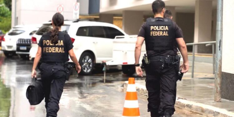 As investigações continuam em curso e a Operação Lesa Pátria é permanente, com atualizações periódicas acerca do número de mandados judiciais expedidos e pessoas capturadas.(Polícia Federal)