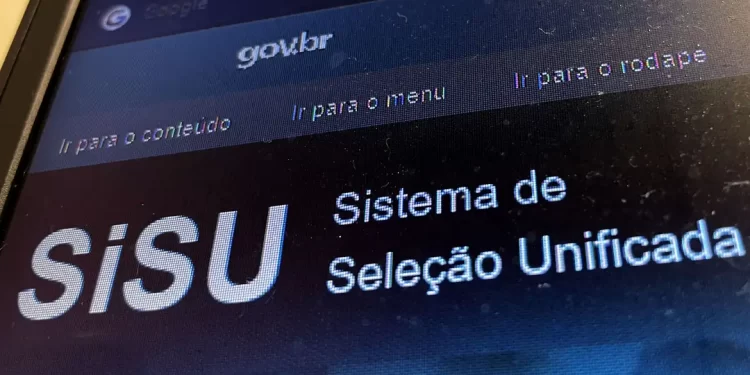 O SISU é um sistema eletrônico gerido pelo Ministério da Educação (MEC) em que instituições públicas de ensino superior oferecem vagas em cursos de graduação. (Agência Brasil)