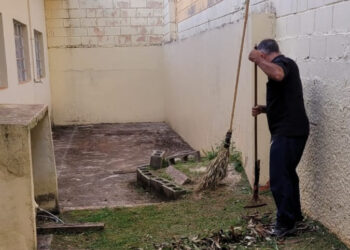 E na Unidade da Chapadinha foi realizada a limpeza e roçada, garantindo a organização e higiene em todas as UBSs que oferecem serviços de saúde à população. (Divulgação/Prefeitura de Itapetininga)