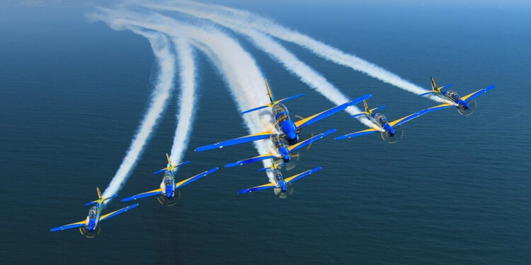 Esquadrilha da Fumaça se apresenta em Itapetininga no dia 21 de abril