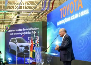 O vice-presidente e ministro do Desenvolvimento, Indústria, Comércio e Serviços, Geraldo Alckmin, durante o evento de anúncio de investimentos da Toyota. Foto: Valdenio Vieira/SEAUD