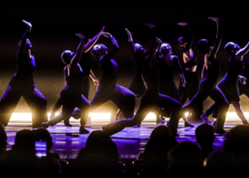 A Cia Experimental de Dança Movimentarte nasceu em 2016, com um caráter inclusivo que destaca uma identidade interpretada pela integração entre os bailarinos com e sem Síndrome de Down. (Divulgação)