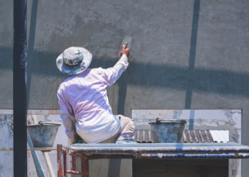 CPFL Santa Cruz dá dicas de segurança com a rede elétrica ao construir ou reformar. (Divulgação)