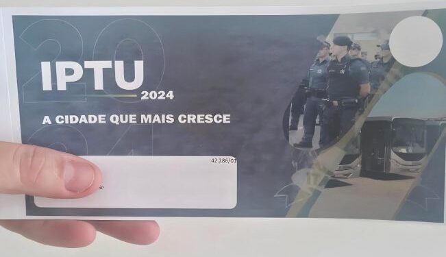 Os contribuintes que não receberem seus carnês poderão procurar uma das unidades do Atende Fácil para retirar o documento.(Divulgação)