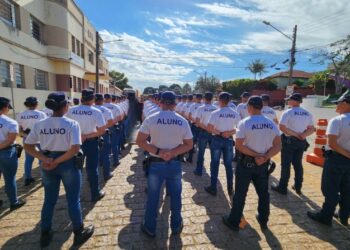 Alunos do Programa Guarda Aprendiz e Guarda Civil Municipal. (Divulgação)