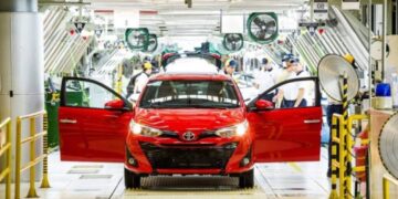 Estudo revela que crescimento econômico neste ano deve ser mais concentrado na recuperação do investimento privado e consumo doméstico. (Agência Brasil)