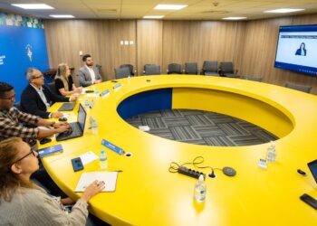 Reunião da CBF com Simone Marquetto. (Divulgação)