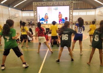 Just Dance é uma modalidade popular de jogos de dança eletrônicos. (Divulgação/ Prefeitura de Itapetininga)