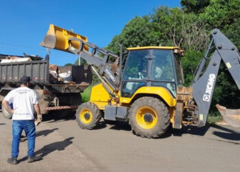 Retroescavadeira. (Divulgação)