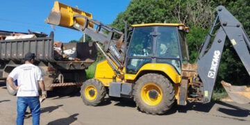 Retroescavadeira. (Divulgação)