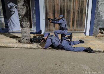 O treinamento contou com a participação de atiradores de elite do BAEP, que desempenham um papel crucial em operações táticas, com capacidade de acertar alvos a longas distâncias. (Divulgação)