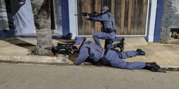 O treinamento contou com a participação de atiradores de elite do BAEP, que desempenham um papel crucial em operações táticas, com capacidade de acertar alvos a longas distâncias. (Divulgação)