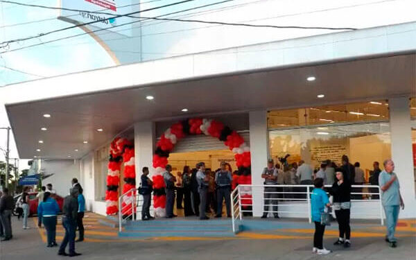 O Poupatempo de Itapetininga está localizado na Rua Alfredo Maia, 612 - Centro -, e o horário de funcionamento é de segunda a sexta-feira, das 9h às 17h, e sábado, das 9h às 13h.