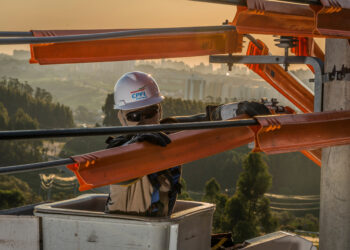 A CPFL Energia está há 111 anos no setor elétrico e atua nos segmentos de distribuição, geração, transmissão, comercialização e serviços. (Divulgação)
