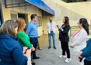 A deputada Simone Marquetto (MDB) visitou o AME de Itapetininga.