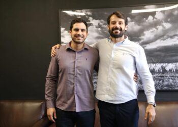 O ex-vereador de Capão Bonito, Matheus Francatto e o Secretário de Estado da Agricultura do Estado de São Paulo, Guilherme Piai. (Divulgação)