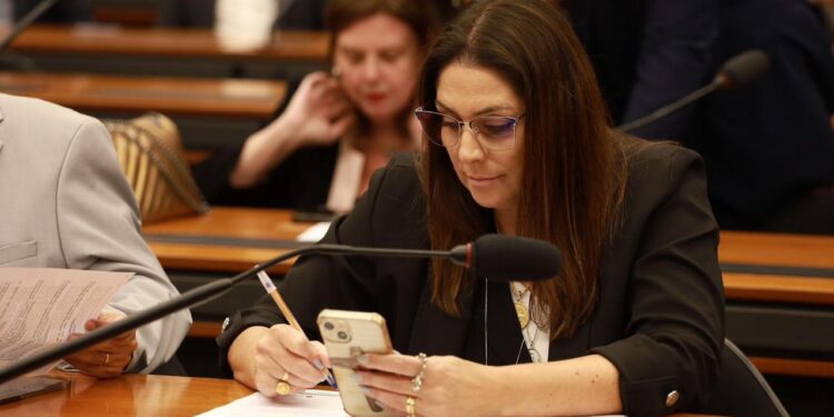 A deputada federal Simone Marquetto. (Divulgação)