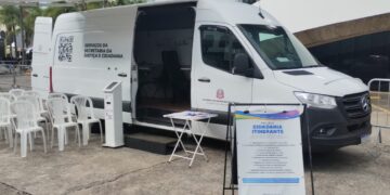 A van do projeto Cidadania Itinerante, da Secretaria da Justiça e Cidadania (SJC), atenderá a população das cidades de Itapetininga e São Miguel Arcanjo.(Divulgação)