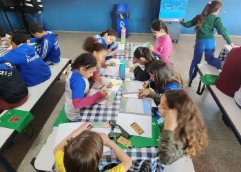 O Guardiões da Floresta é realizado desde 2023 e, até o momento, suas ações já foram realizadas em quatro escolas do interior do Estado de São Paulo, impactando 147 alunos. (Divulgação)