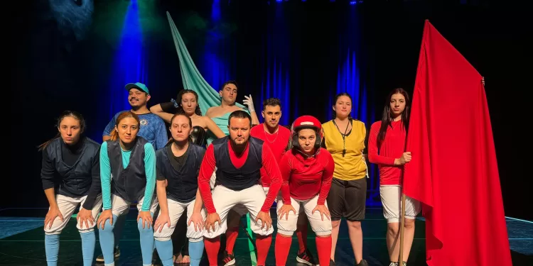 Criado em 1987, o NAC do SESI-SP tem se dedicado à formação teatral através de cursos gratuitos para todas as idades em 24 unidades espalhadas pelo estado de São Paulo. Foto: Fernanda Leme – SESI Itapetininga
