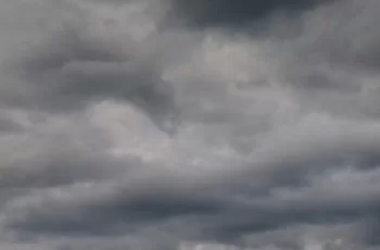 A Defesa Civil emitiu um alerta para chuvas fortes com raios e rajadas de vento em todo o território paulista. (Cidade Itapetininga)