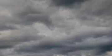 A Defesa Civil emitiu um alerta para chuvas fortes com raios e rajadas de vento em todo o território paulista. (Cidade Itapetininga)