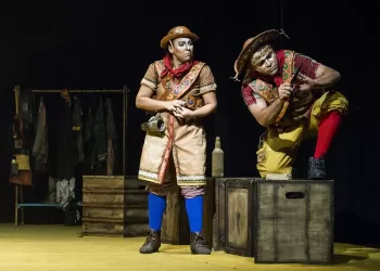 O espetáculo traz a incrível história do “ator” que entrou para o bando de Lampião após enganar toda uma cidade. (Luiz Alves)