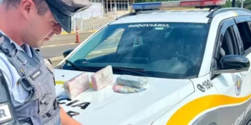 A droga apreendida foi imediatamente apresentada no Plantão de Polícia Judiciária de Itapetininga, onde o caso está sendo formalizado.