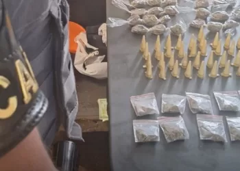 Ação da PM apreende drogas e desarticula esquema envolvendo menores de idade. (Divulgação)