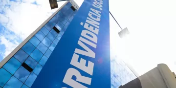 Instituto Nacional do Seguro Social é uma autarquia do Governo do Brasil vinculada ao Ministério da Previdência Social que recebe as contribuições para a manutenção do Regime Geral da Previdência Social e executa atribuições pertencentes ao núcleo das Atividades Exclusivas de Estado. (Agência Brasil)