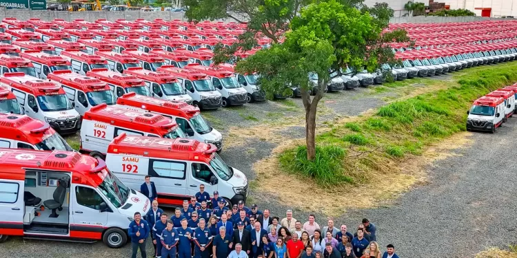 Presidente da República, Luiz Inácio Lula da Silva, durante cerimônia de Entrega de 789 Novas Ambulâncias do SAMU. Alto da Boa Vista - Sorocaba - SP. Foto: Ricardo Stuckert / PR