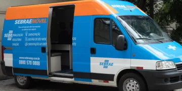 O Sebrae Móvel é um escritório itinerante que leva conhecimento a futuros empreendedores e a quem pretende tornar sua empresa mais competitiva por meio de atendimento presencial personalizado. (Divulgação)