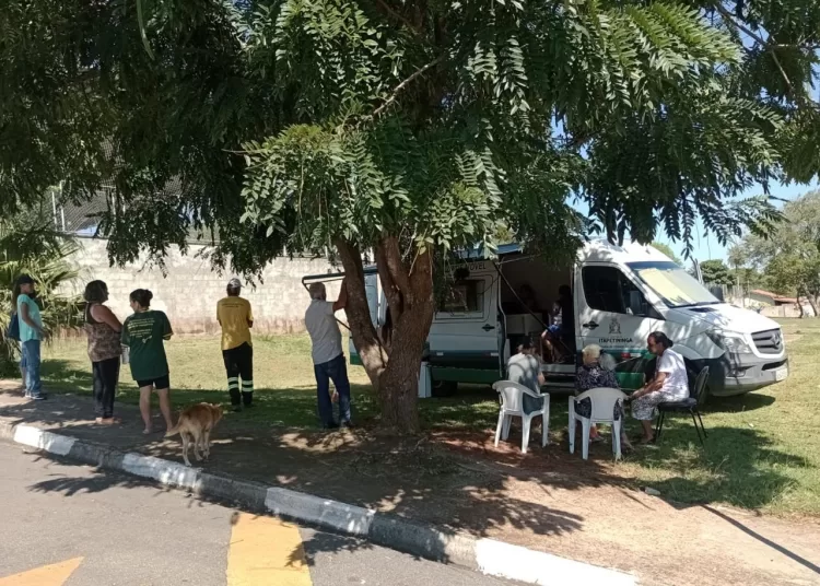 O objetivo principal do CRAS Itinerante é auxiliar e orientar cidadãos de bairros distantes do centro a respeito de serviços sociais. (Divulgação)