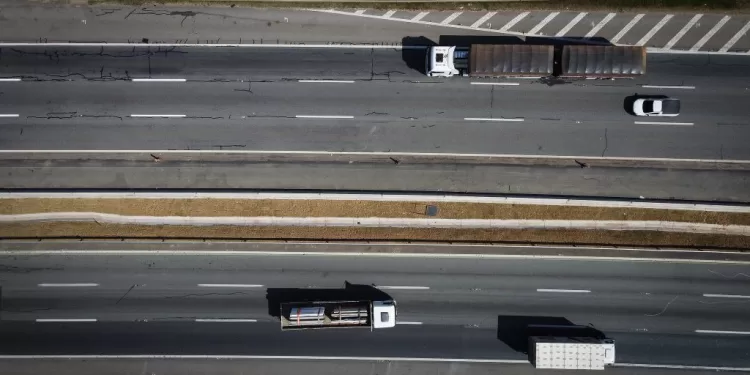Concessão abrange trechos das rodovias Raposo Tavares (SP-270), Castello Branco (SP-075, foto) e Rodovia Celso Charuri, entre outras. (Divulgação)